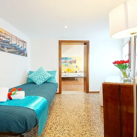 Terrace البندقية