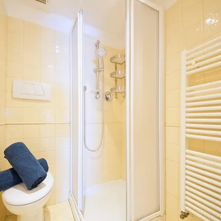 Terrace شقة البندقية